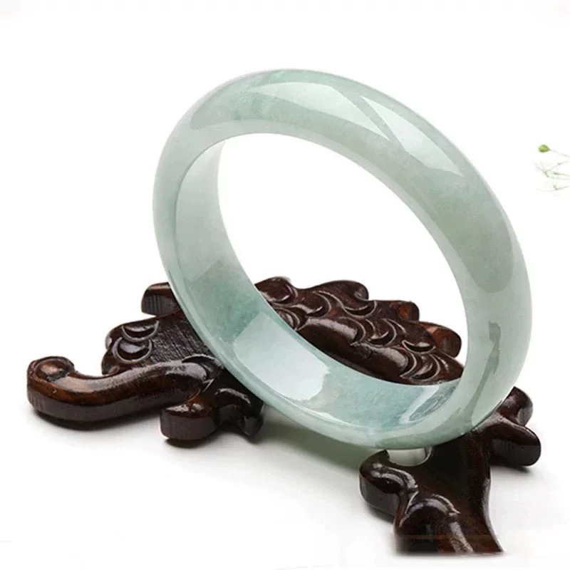 Pulsera de jade verde brillant - Lighting reseña y precio
