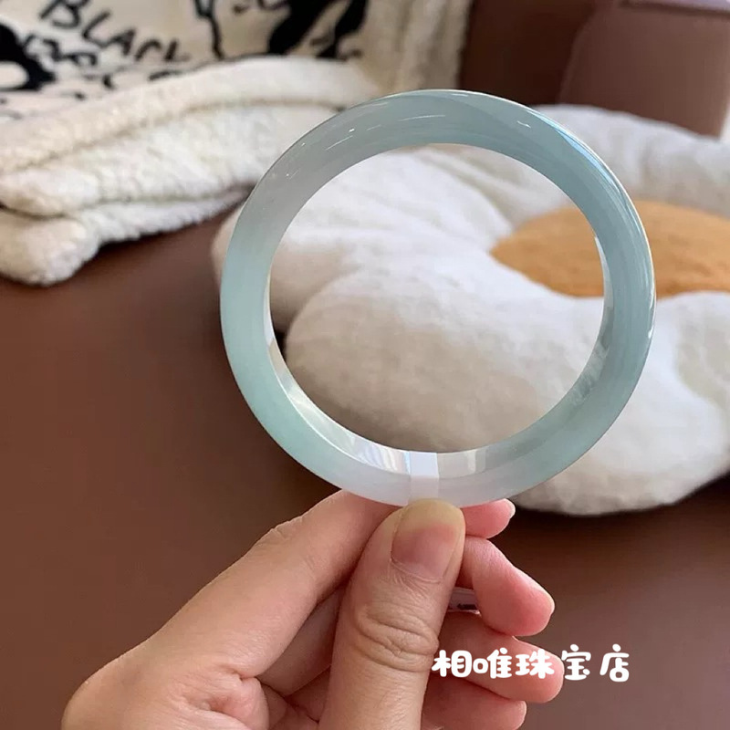Pulsera de jade fino de jadeít - Lighting reseña y precio